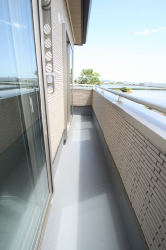 南国市大そね　1号棟　新築戸建　（全2区画）　のバルコニー|2Ｆ　南西の部屋　7.5帖+WIC


