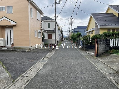 【前面道路含む現地写真】 | 平塚市入野　中古一戸建て | 平塚市入野　中古一戸建て