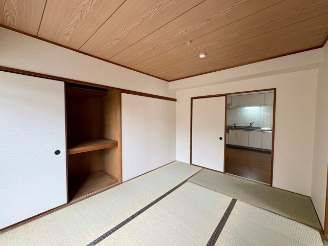グローリウス長野の和室