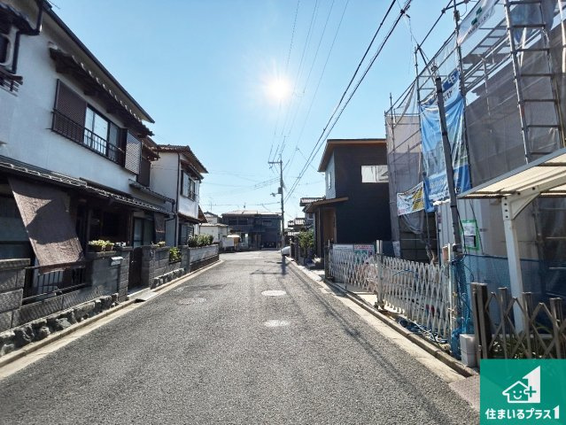 1(土)2(日)現地説明会　大和郡山市筒井町の前面道路含む現地写真|駅やスーパー、小学校・中学校等日常生活に欠かせない情報や道のりもご紹介いたしますのでお気軽にご相談ください。