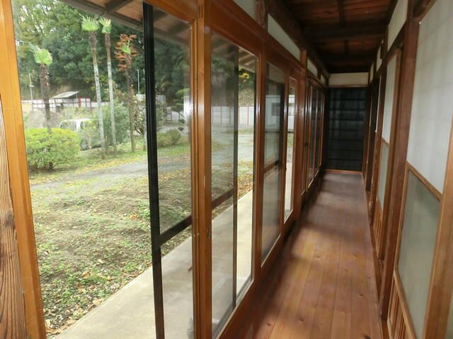 小雀町古民家の庭
