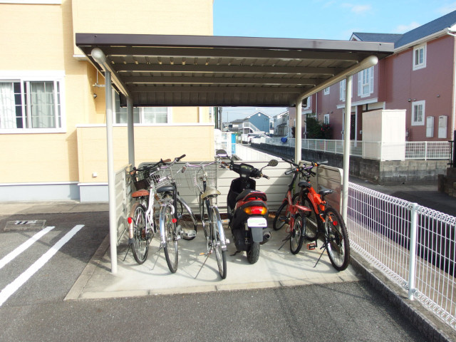 サンライズ（渡町）の駐車場
