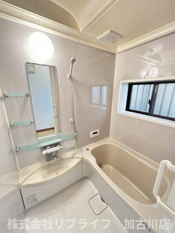 粟津戸建ての浴室