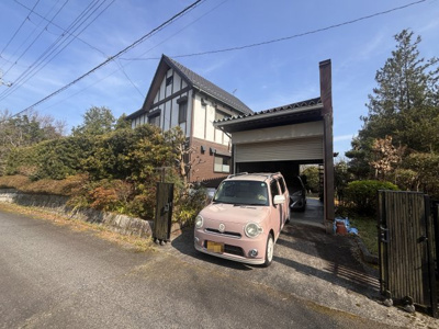 【駐車場】 | 大津市大物723-5　戸建て | 北側前面道路と駐車倉庫