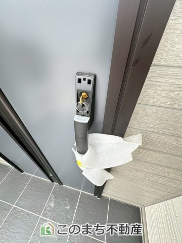 LiveleGarden.S宇都宮市中里町第5の設備|玄関のカギはワンタッチでダブルロックが可能なカードキーを採用しております☆
