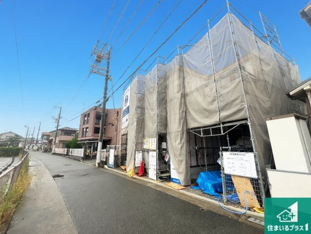 明石市大久保町西脇　第5期　新築一戸建ての前面道路含む現地写真|周辺は落ち着いた街並みの住宅地！子育てがしやすい住環境です！まだ未完成ですが、現地でしかわからない事もございます。是非一度ご覧ください。