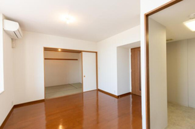 【居間・リビング】 | 品川戸越パーク・ホームズ | ※写真は同タイプ住戸です。 