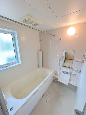 有馬5丁目戸建Aの浴室