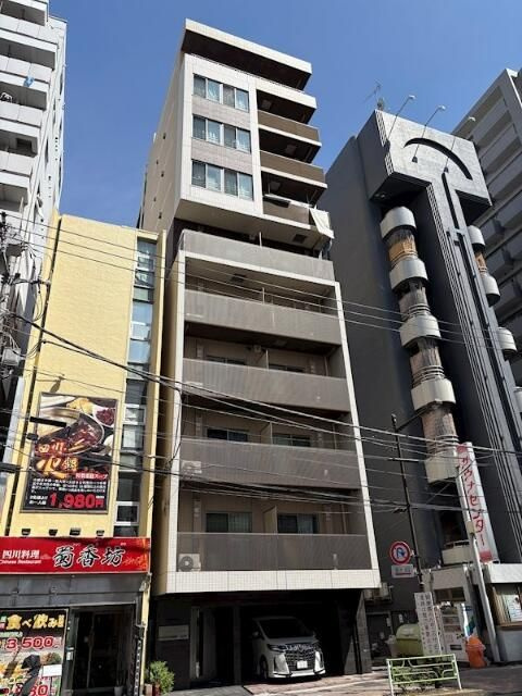 ディアレイシャス鶯谷の外観