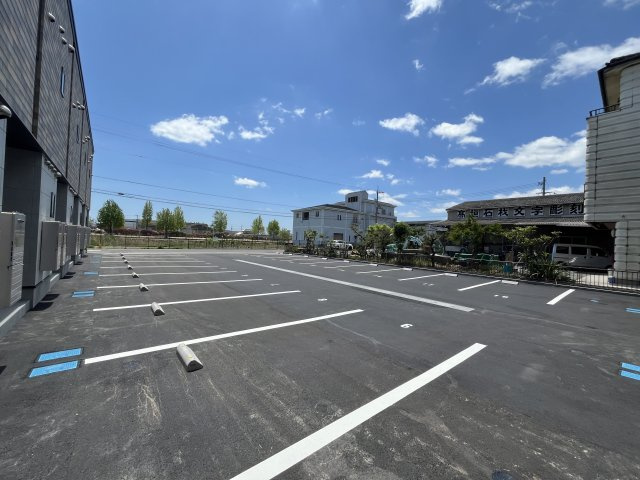 マジェステ　Ｂ棟の駐車場