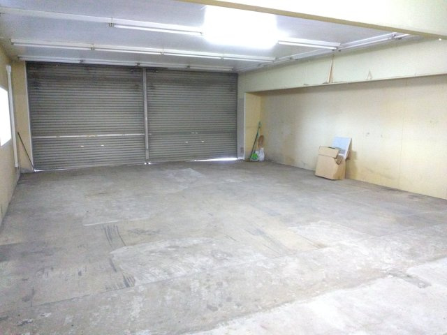 古河市雷電町栗原店舗の内装