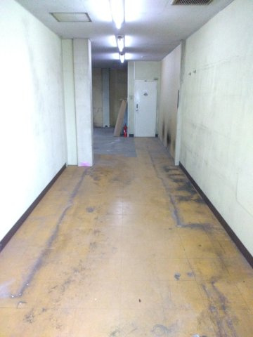 古河市雷電町栗原店舗の内装
