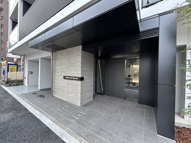 シーズンフラッツ両国ＥＡＳＴのエントランス