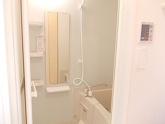 ゆったり過ごせるお風呂です