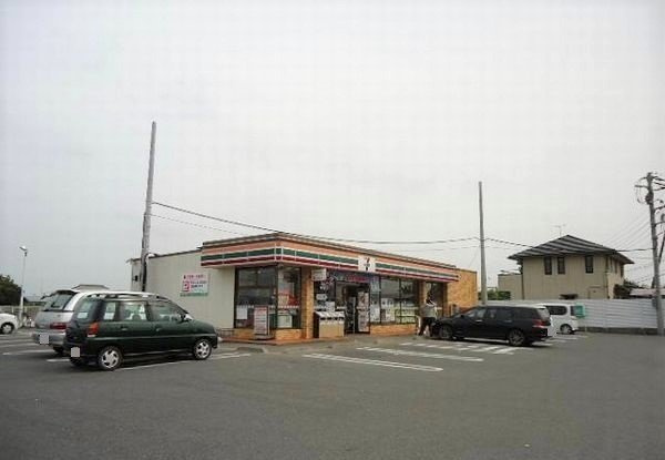 セブンイレブン東金福俵店まで550m