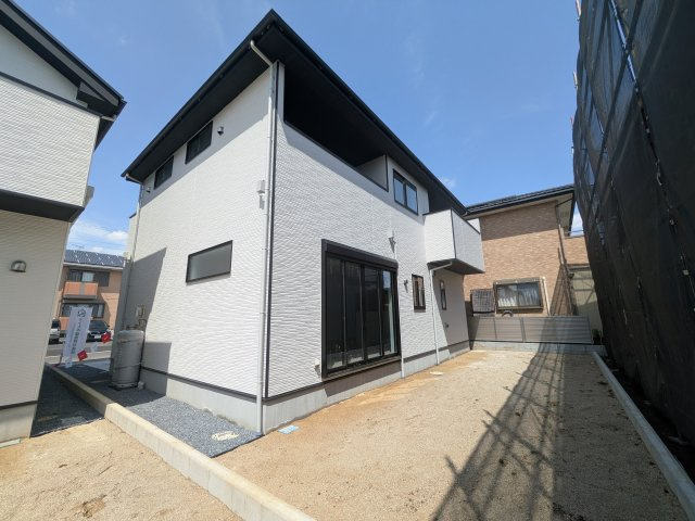 土浦市木田余　1期　新築戸建て　２号棟の外観