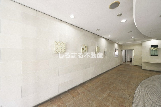BRAVI南堀江のロビー