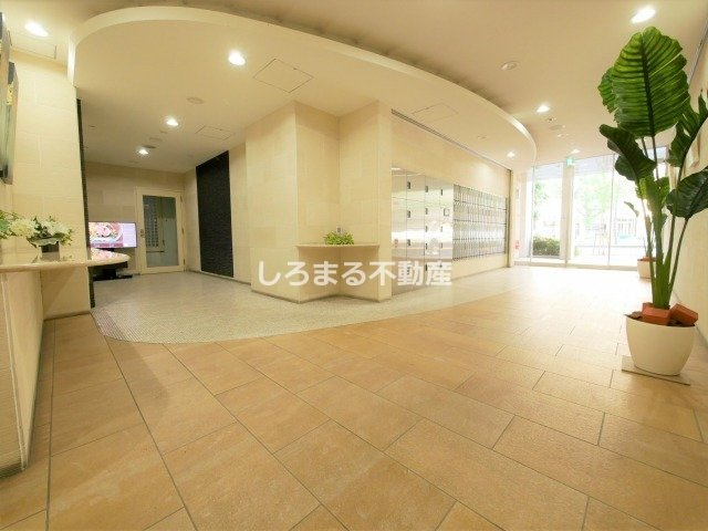 BRAVI南堀江のロビー