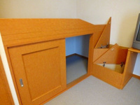 落ち着いて過ごせるお部屋なので、寝室にいかがでしょうか