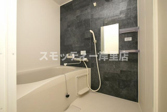 エルサ住之江の浴室|日々の疲れを癒すお風呂付です