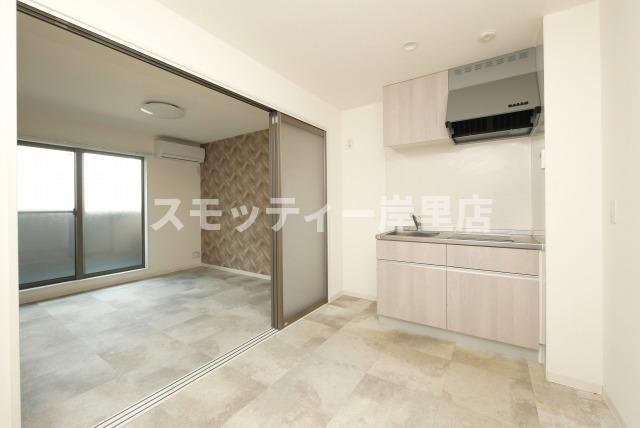 エルサ住之江の寝室|開放的な寝室です