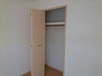内装は落ち着いています