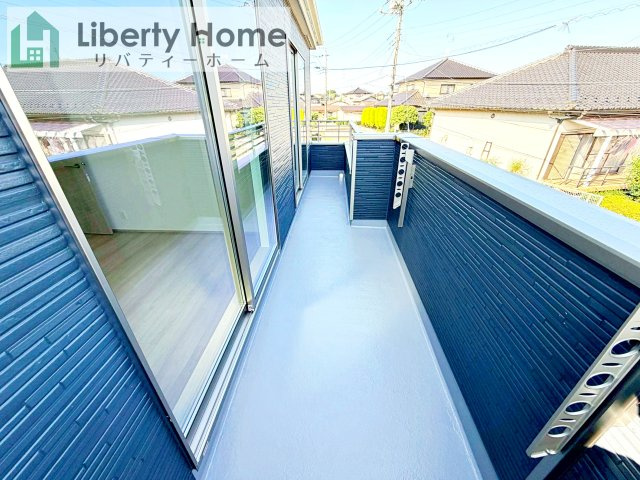石岡市石岡　新築戸建のバルコニー