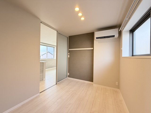 スプリング　クレストの寝室