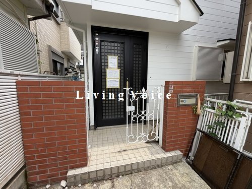 【仲介手数料０円】相模原市南区上鶴間本町8丁目　中古一戸建てのエントランス|相模原市南区上鶴間本町8丁目　中古一戸建て