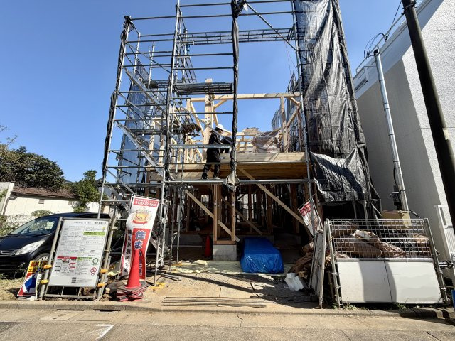 ＜LIBERi リーベリー＞練馬区春日町3丁目　土地30坪超　新築分譲住宅全2棟の外観