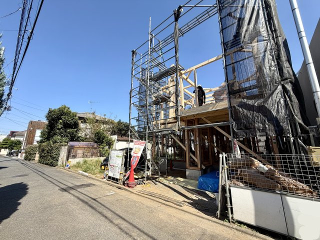 ＜LIBERi リーベリー＞練馬区春日町3丁目　土地30坪超　新築分譲住宅全2棟の前面道路含む現地写真