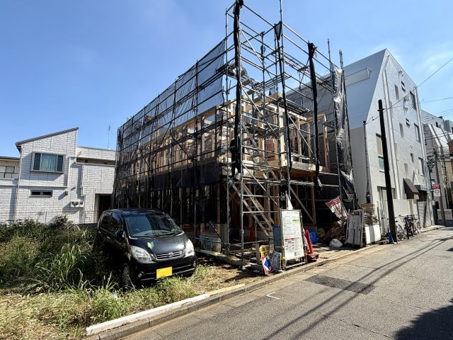 ＜LIBERi リーベリー＞練馬区春日町3丁目　土地30坪超　新築分譲住宅全2棟の外観