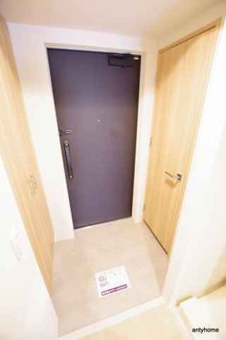 S-FORT江坂垂水町 仲介手数料無料の玄関