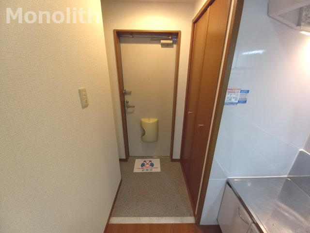 ファインコートⅡ番館の玄関