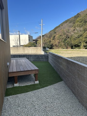 【庭】