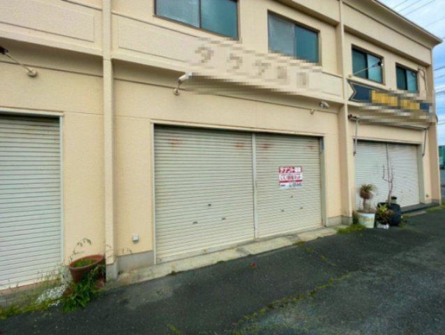 西幸町字幸38住居付店舗の外観