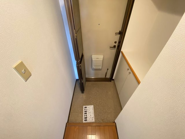 ライオンズマンション大阪狭山弐番館の玄関
