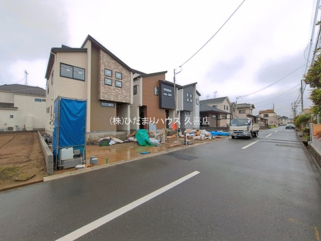 久喜市栗原４丁目　新築一戸建て　01の前面道路含む現地写真|2026/05/01　撮影