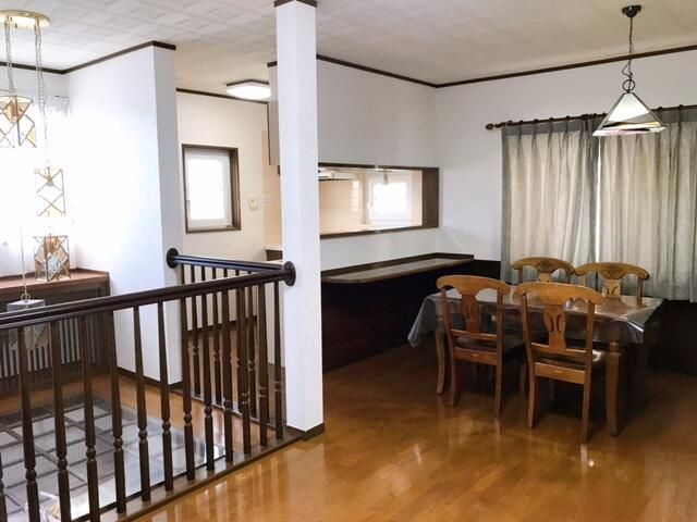 立花戸建ての居間・リビング|ゆったり過ごせるリビングです