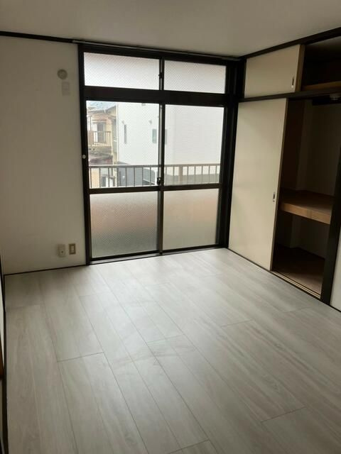 寿マンションの寝室|※別号室参考写真