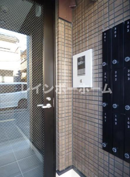 AJ六町のエントランス