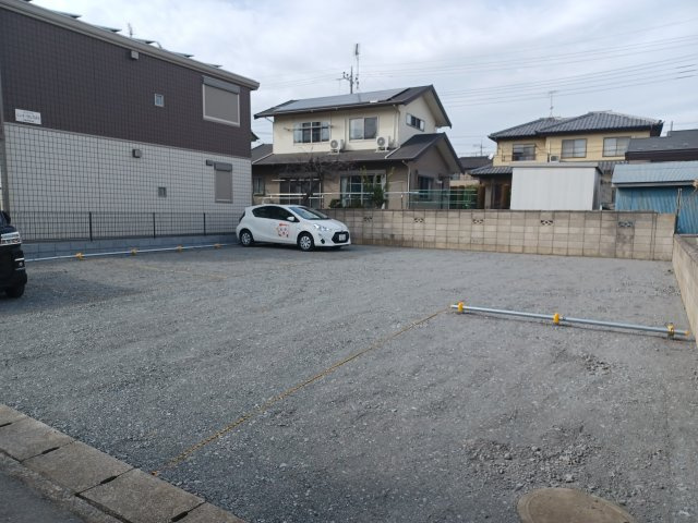 リューデ・ラセンブルFHの駐車場
