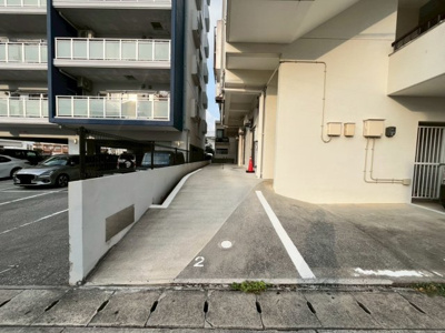 【駐車場】 | ひかりアパート駐車場 | ※店舗裏駐車場
