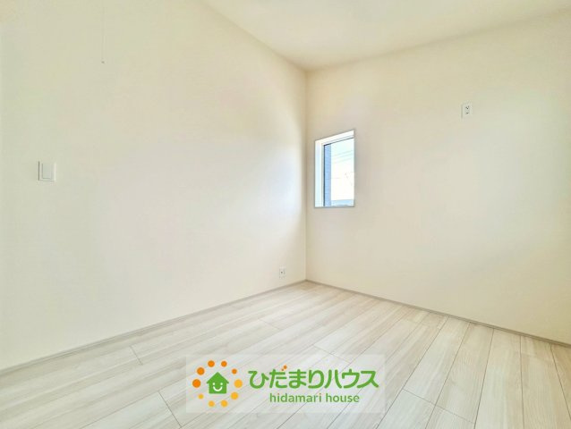 久喜市栗原４丁目　新築一戸建て　02の洋室