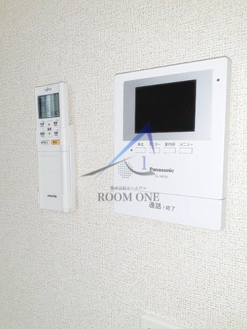 メイプルのセキュリティ|モニター付きインターホンです。