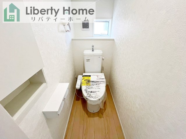 下妻市下妻丁第4　2号棟　新築戸建のトイレ