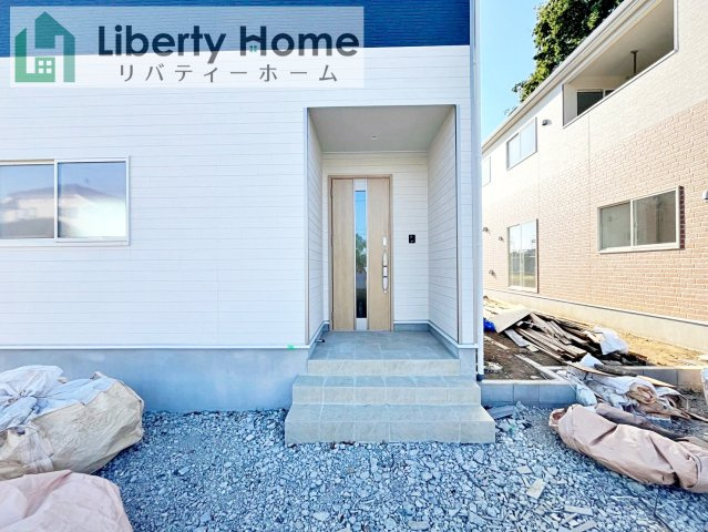 下妻市下妻丁第4　2号棟　新築戸建のエントランス