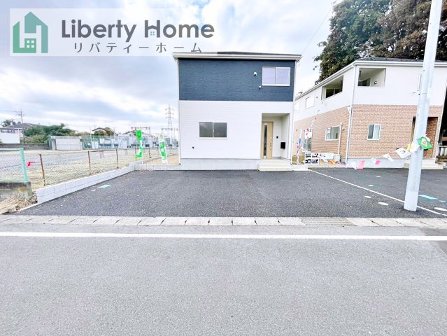下妻市下妻丁第4　2号棟　新築戸建の駐車場