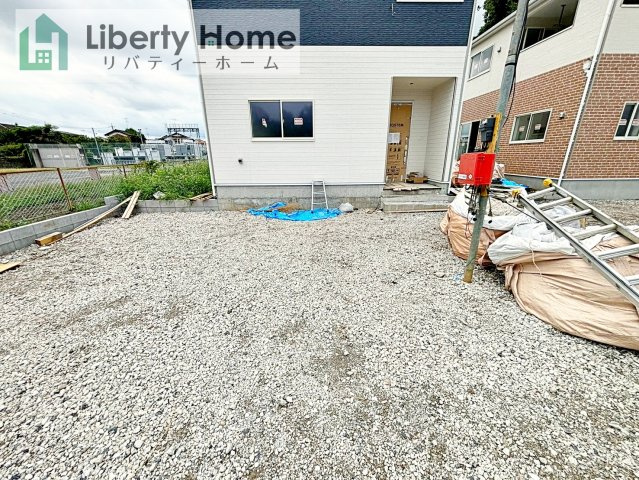 下妻市下妻丁第4　2号棟　新築戸建の駐車場
