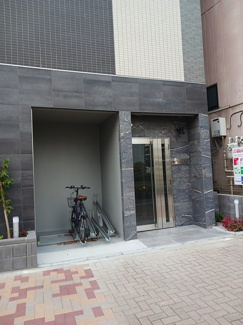 【エントランス】
